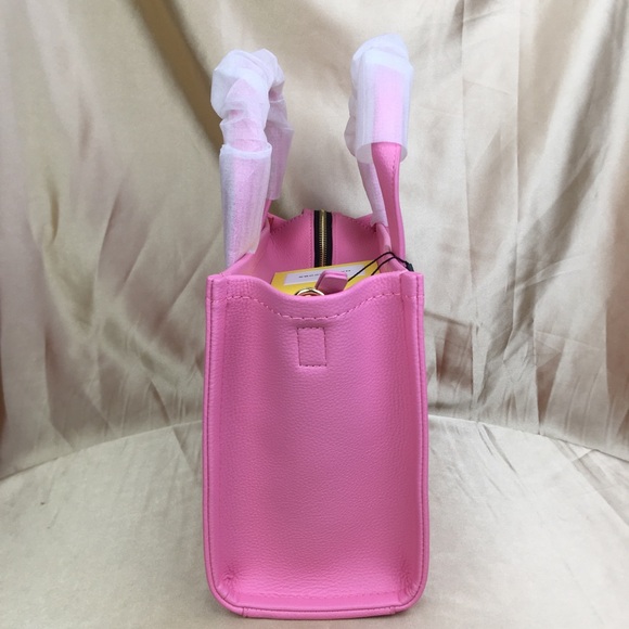 Marc Jacobs Vibrant Pink Tote - Picture 5 of 9